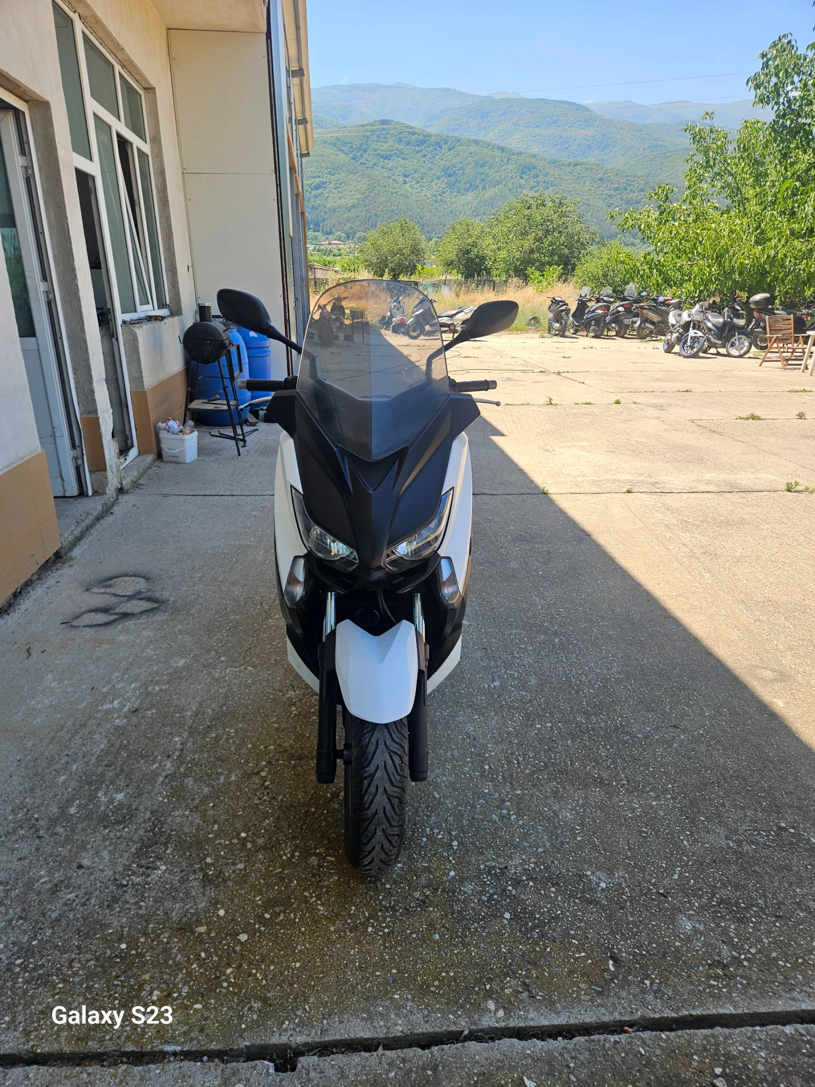 Yamaha X-max 2016 godina, снимка 2 - Мотоциклети и мототехника - 55079403