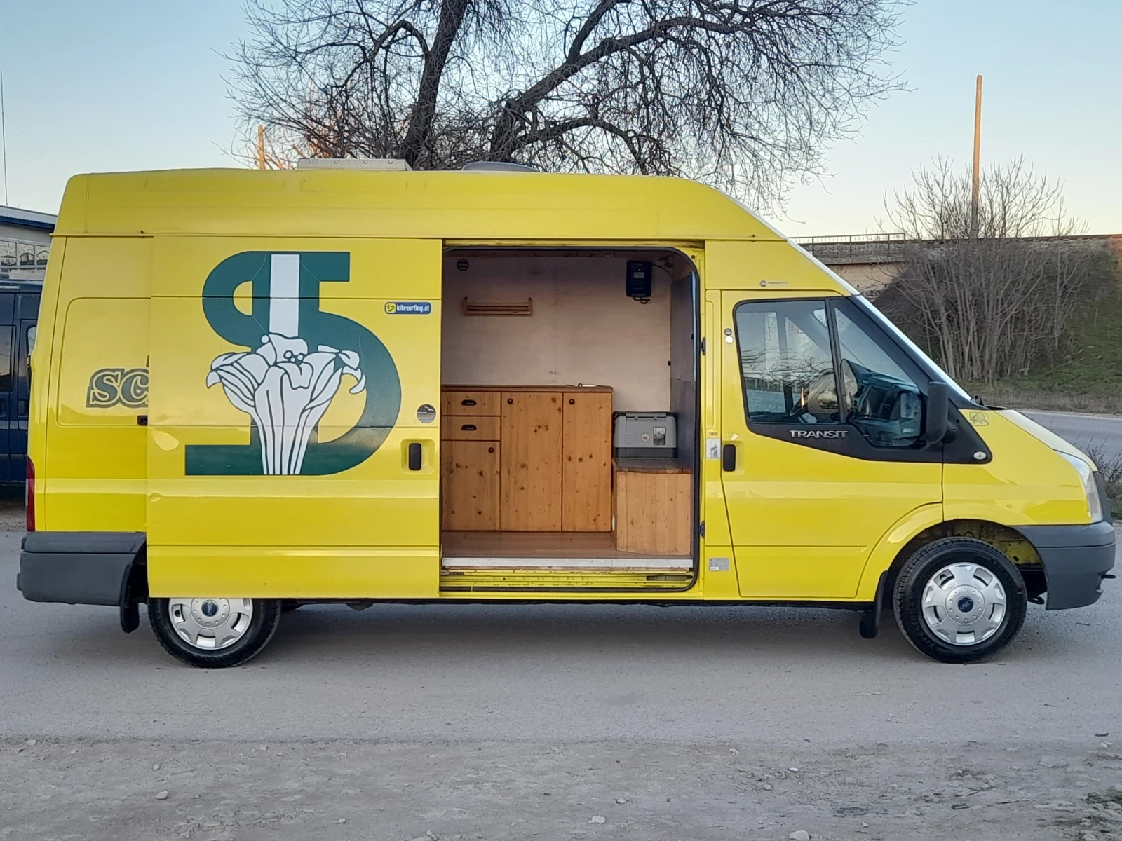 Кемпер Ford TRANSIT, снимка 8 - Каравани и кемпери - 54693187