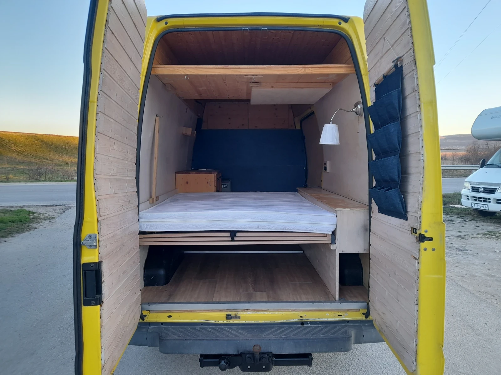 Кемпер Ford TRANSIT, снимка 11 - Каравани и кемпери - 54693187
