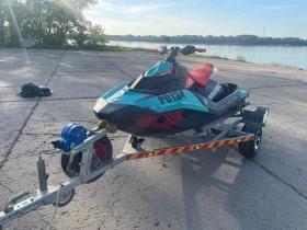 Джет Bombardier Sea Doo Spark Trixx, снимка 2