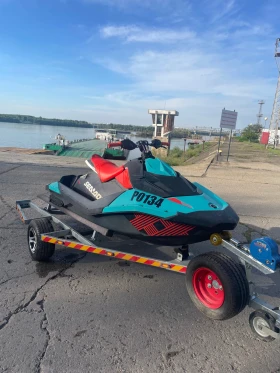 Джет Bombardier Sea Doo Spark Trixx, снимка 1
