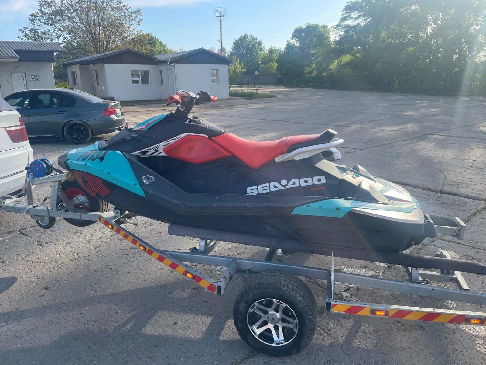 Джет Bombardier Sea Doo Spark Trixx, снимка 6 - Воден транспорт - 54452358