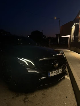 Mercedes-Benz E 200, снимка 3