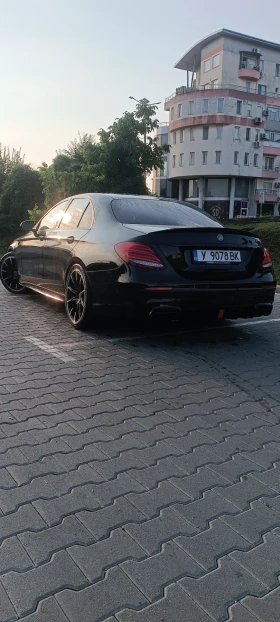 Mercedes-Benz E 200, снимка 9
