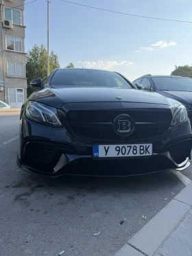 Mercedes-Benz E 200, снимка 1