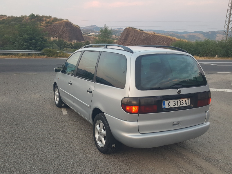 VW Sharan, снимка 2 - Автомобили и джипове - 47113371