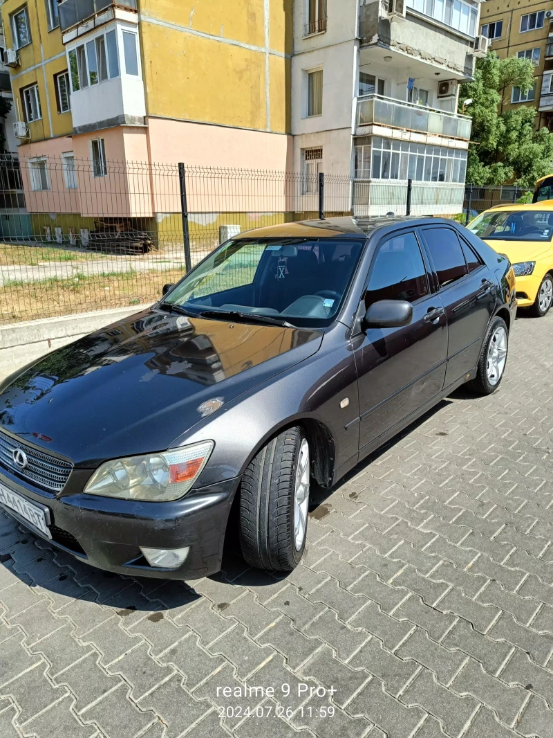 Lexus IS 200, снимка 3 - Автомобили и джипове - 47306140