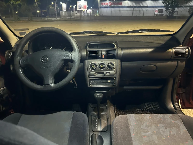 Opel Corsa, снимка 5 - Автомобили и джипове - 47399559