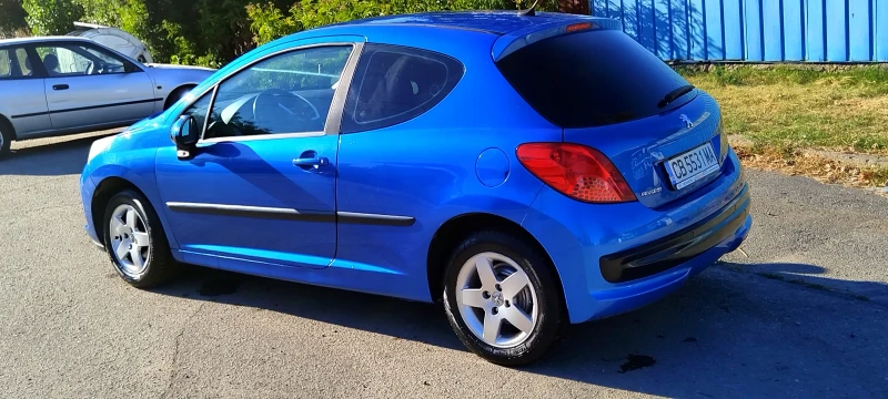 Peugeot 207 1.6 ПРЕФЕКТНО СЪСТОЯНИЕ !!!, снимка 2 - Автомобили и джипове - 47447060