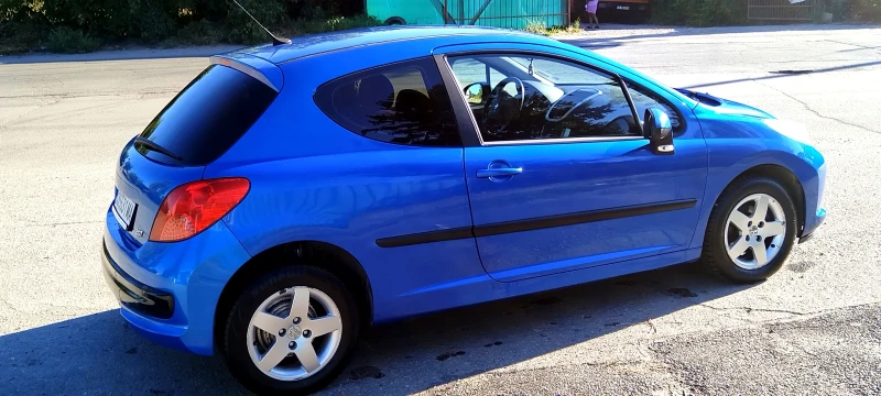 Peugeot 207 1.6 ПРЕФЕКТНО СЪСТОЯНИЕ !!!, снимка 3 - Автомобили и джипове - 47447060