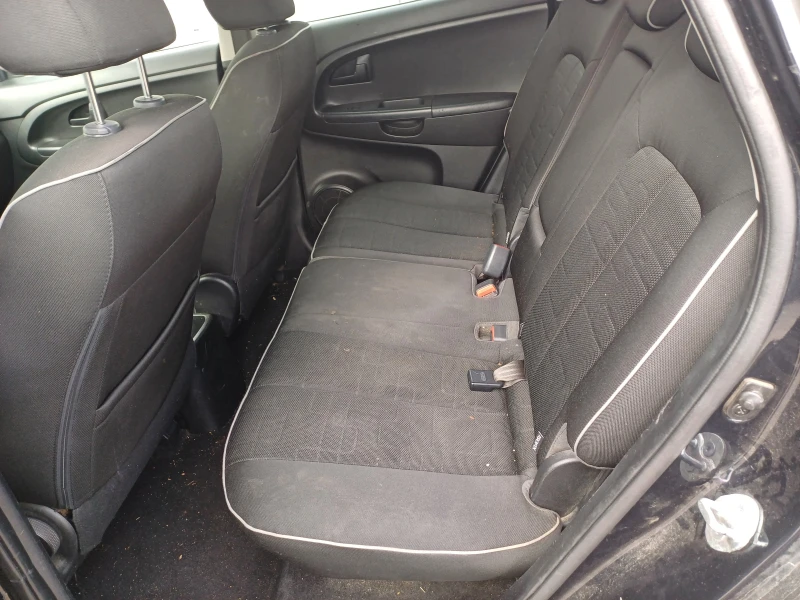 Kia Venga 1.4crdi-на части, снимка 9 - Автомобили и джипове - 50167718