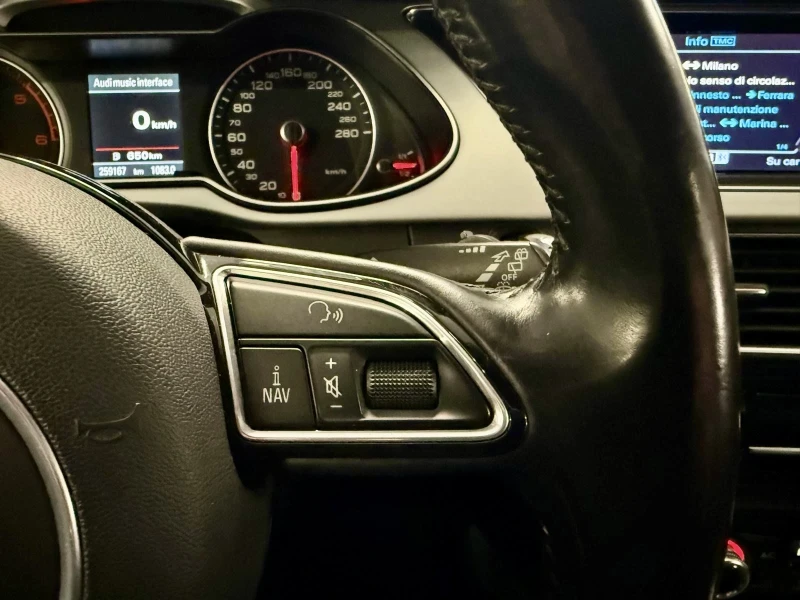 Audi A4 2.0 TDI, снимка 5 - Автомобили и джипове - 53111390