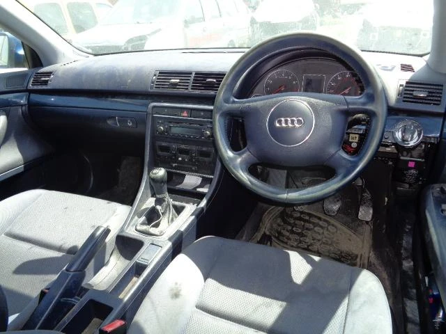 Audi A4 2,0, снимка 6 - Автомобили и джипове - 33728086