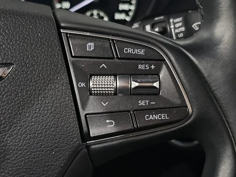 Genesis G90 3.8 Gdi Awd Luxury, снимка 16 - Автомобили и джипове - 56113017