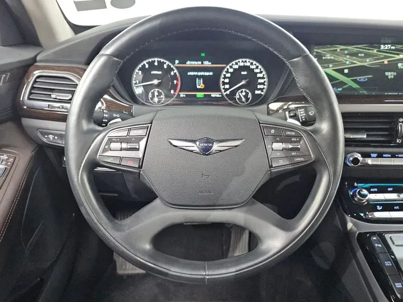 Genesis G90 3.8 Gdi Awd Luxury, снимка 13 - Автомобили и джипове - 56113017