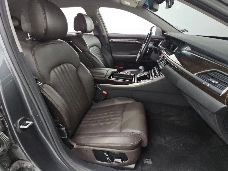 Genesis G90 3.8 Gdi Awd Luxury, снимка 11 - Автомобили и джипове - 56113017