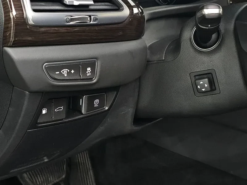 Genesis G90 3.8 Gdi Awd Luxury, снимка 17 - Автомобили и джипове - 56113017