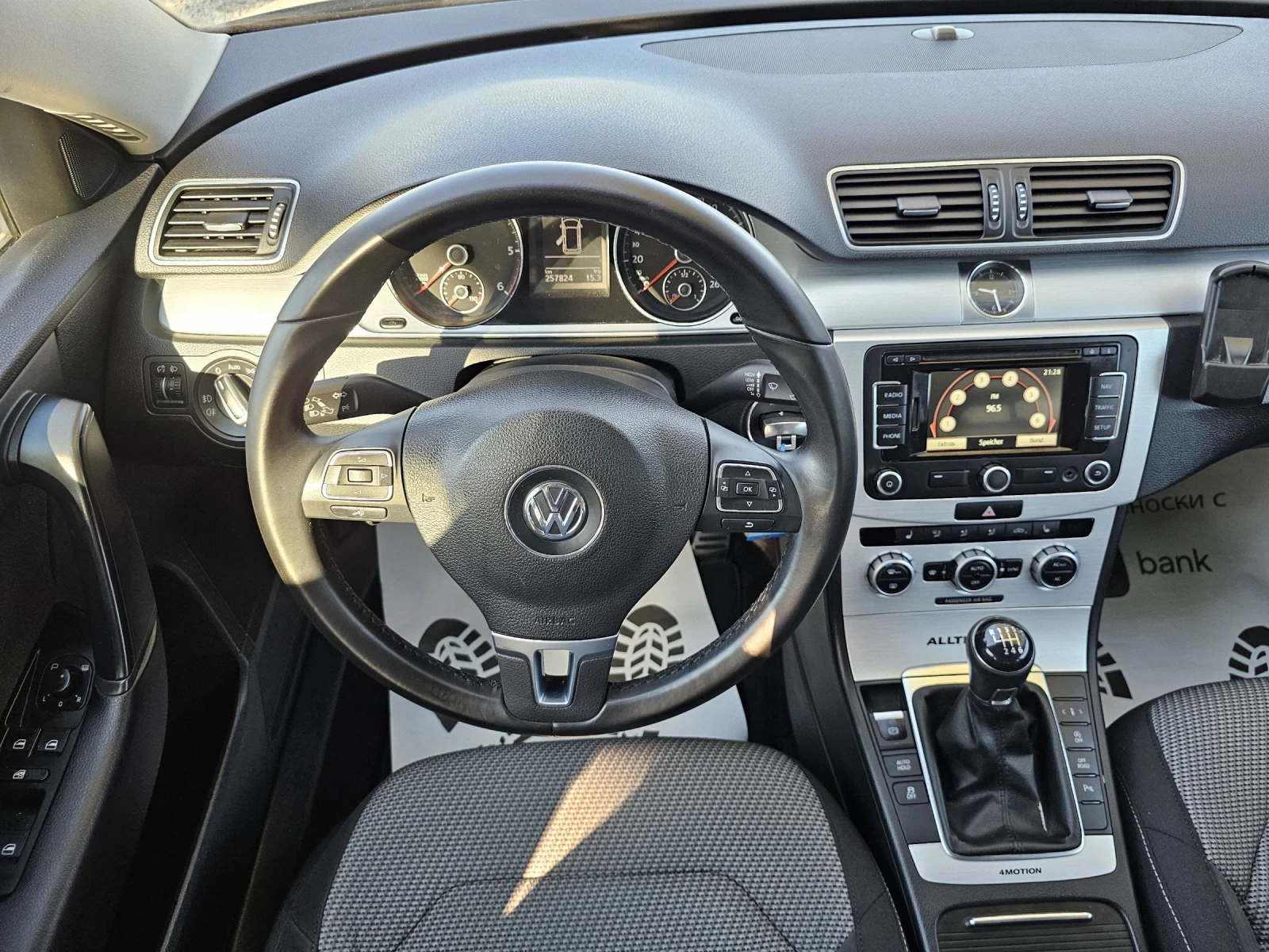 VW Passat 2.0tdi 140p.s Alltrack - изображение 10