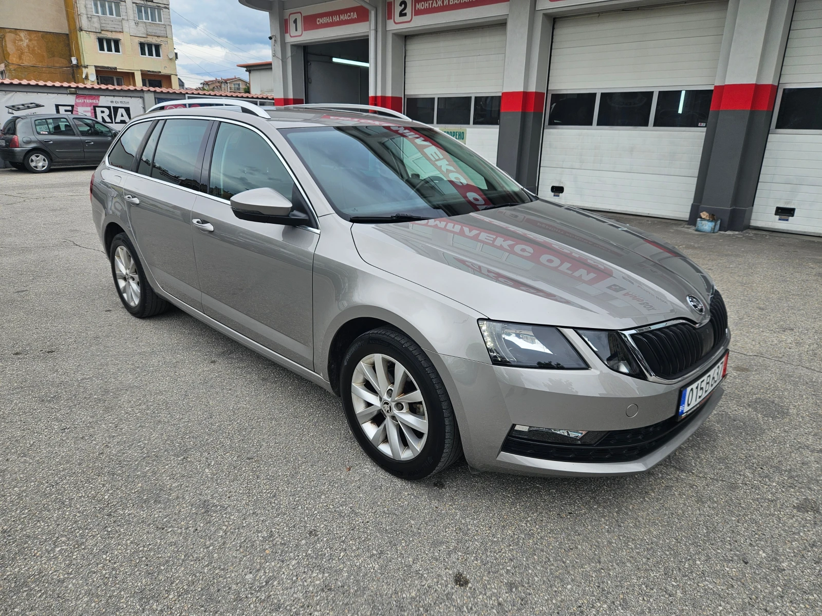 Skoda Octavia 1.6d-Navi-Led - изображение 7