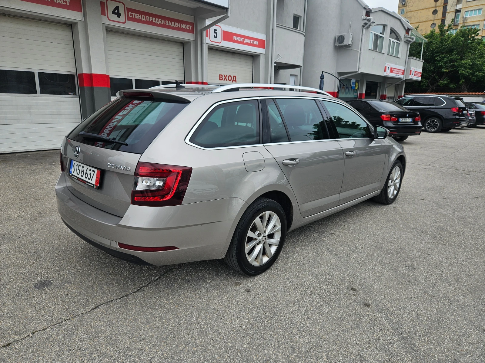Skoda Octavia 1.6d-Navi-Led - изображение 5