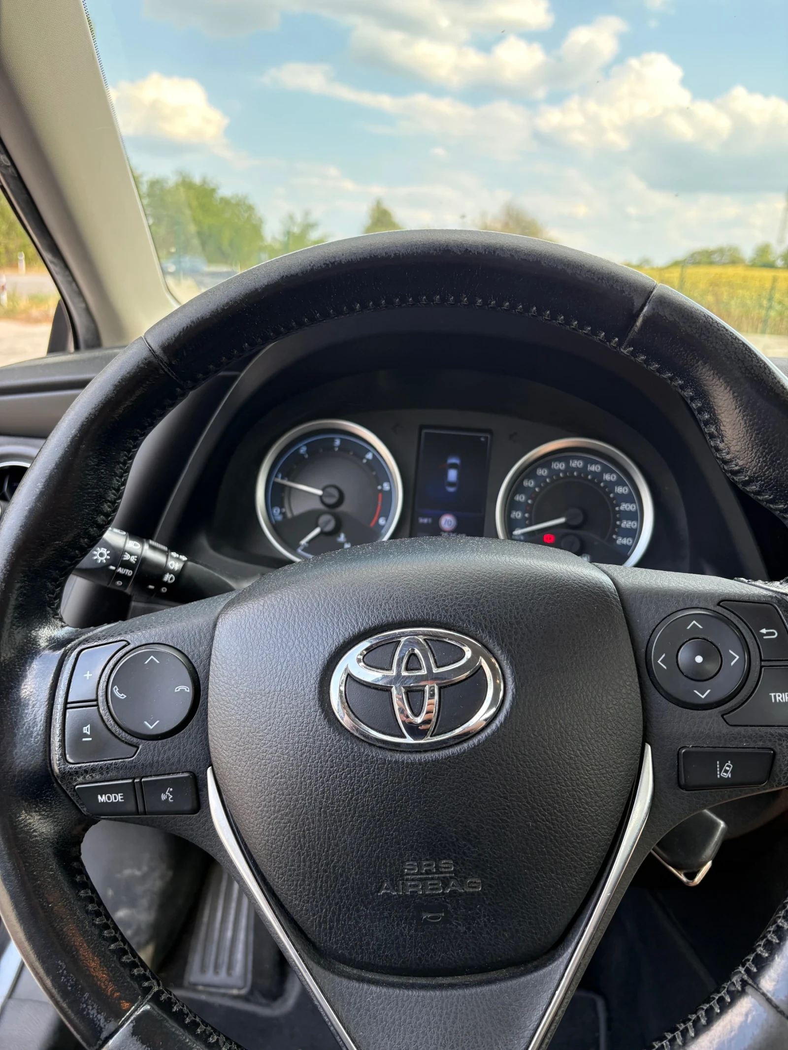 Toyota Corolla 1.4 D-4D | Mobile.bg — изображение 13