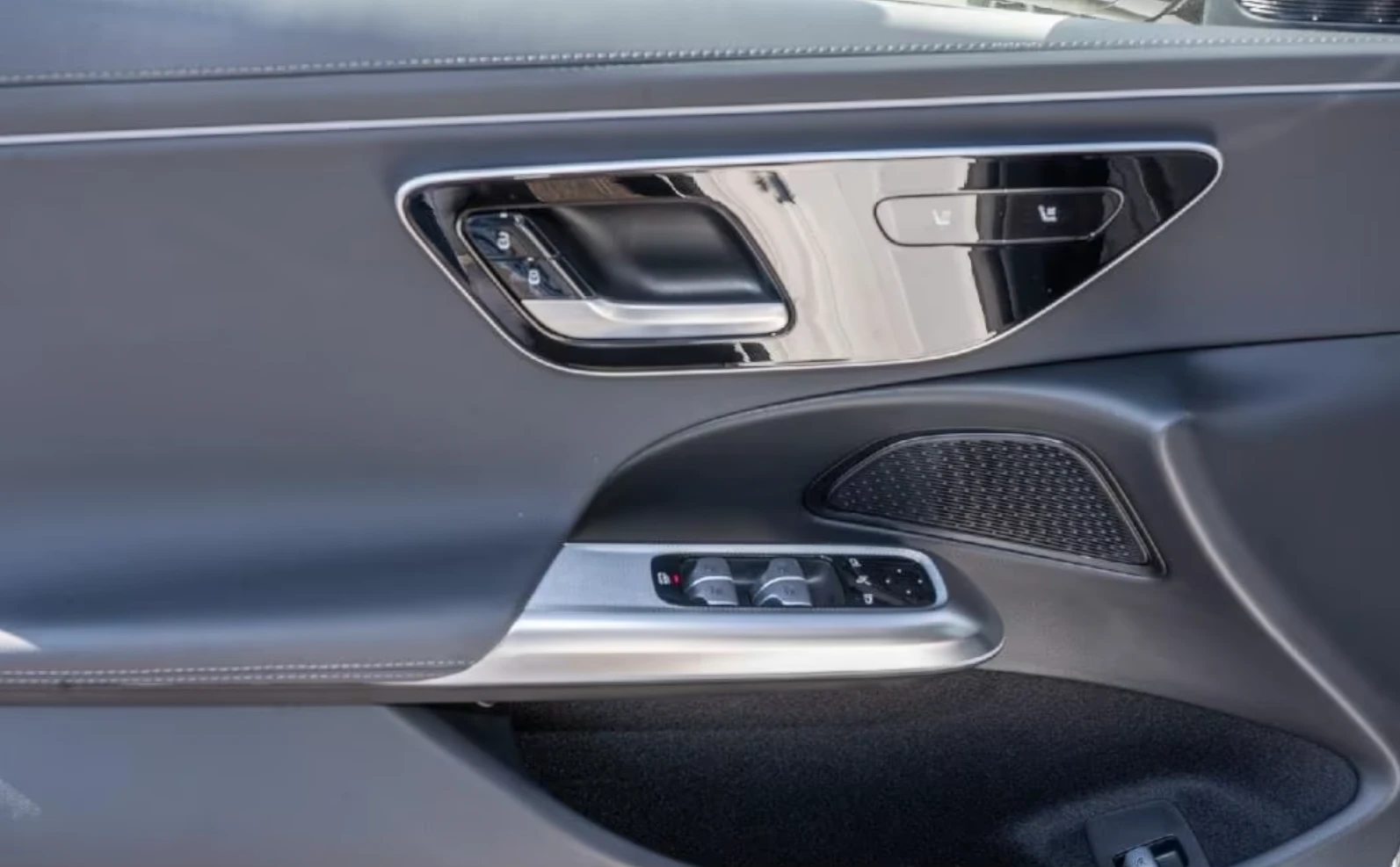 Mercedes-Benz E 300 de AMG NIGHT DISTRONIC HYPERSCREEN ВЕНТИЛАЦИЯ - изображение 7