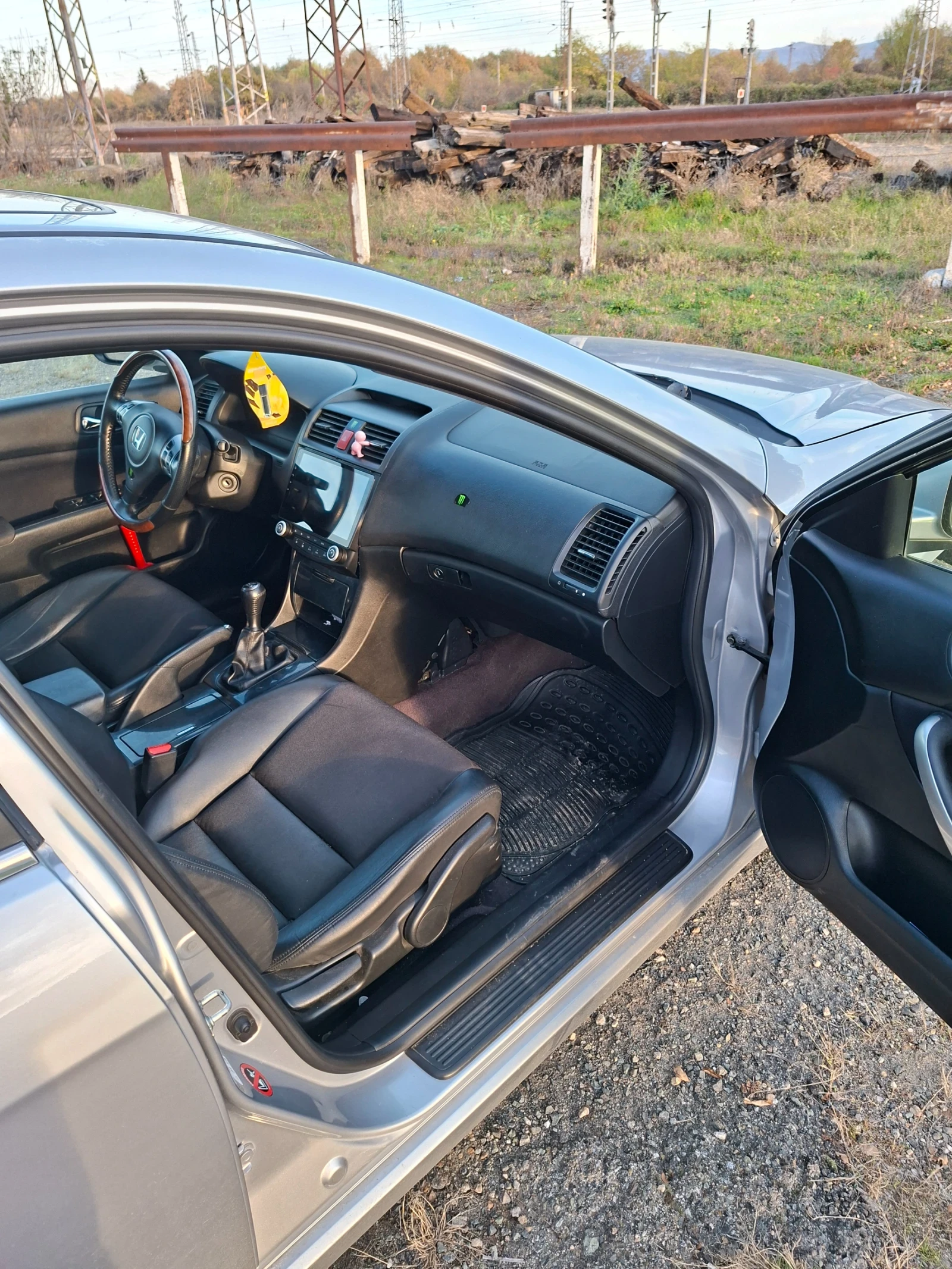 Honda Accord 2.2 140�� | Mobile.bg � ����������� 8