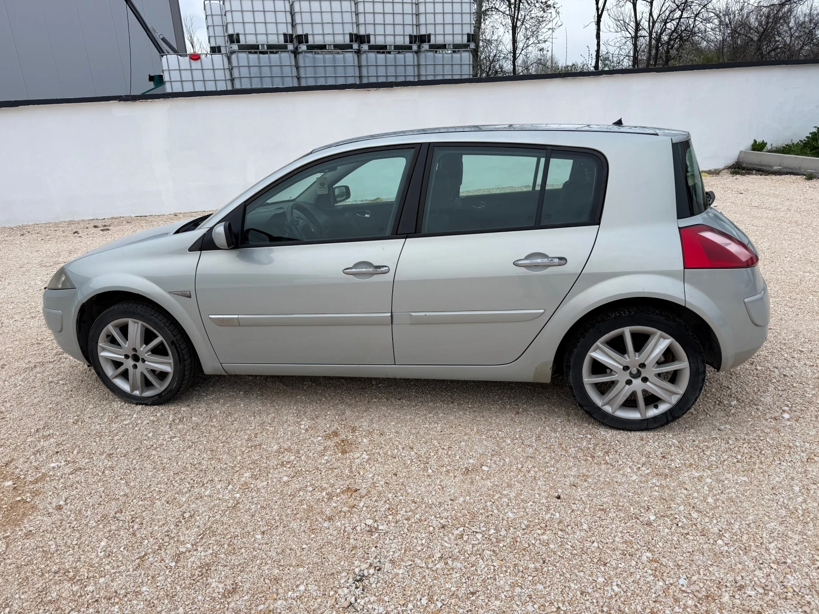 Renault Megane, снимка 3 - Автомобили и джипове - 54019912