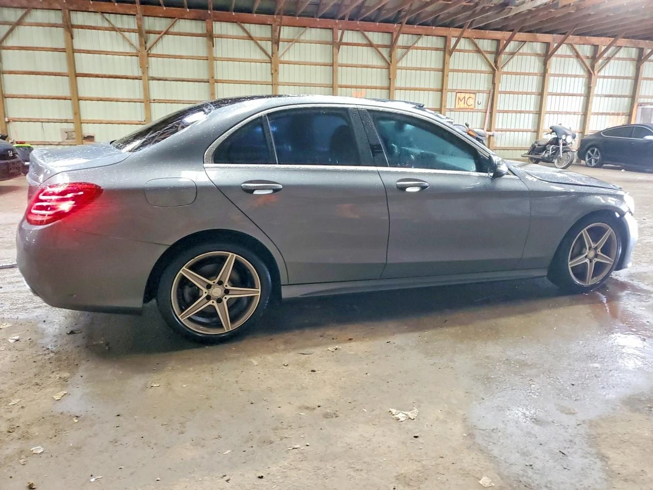 Mercedes-Benz C 300 4MATIC| AMG ПАКЕТ | ПАНОРАМА | KEYLESS | , снимка 4 - Автомобили и джипове - 54077756