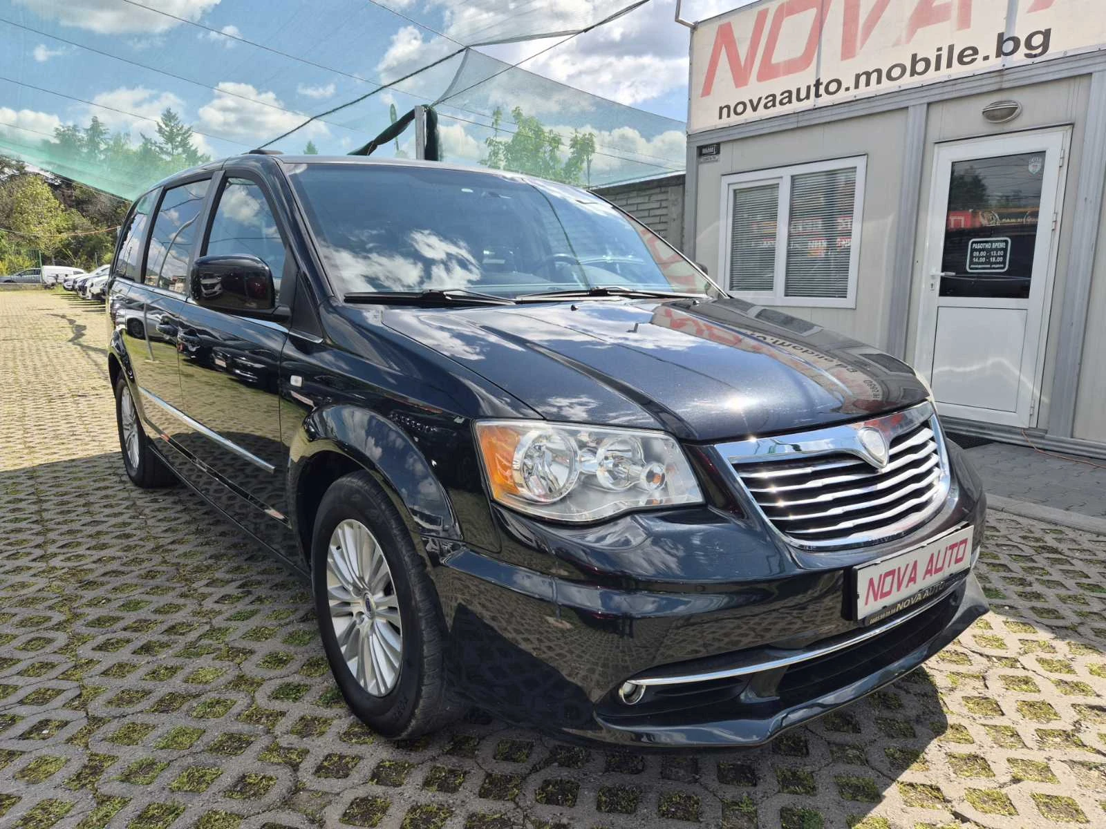 Lancia Voyager 2.8CRDI, снимка 5 - Автомобили и джипове - 54433932