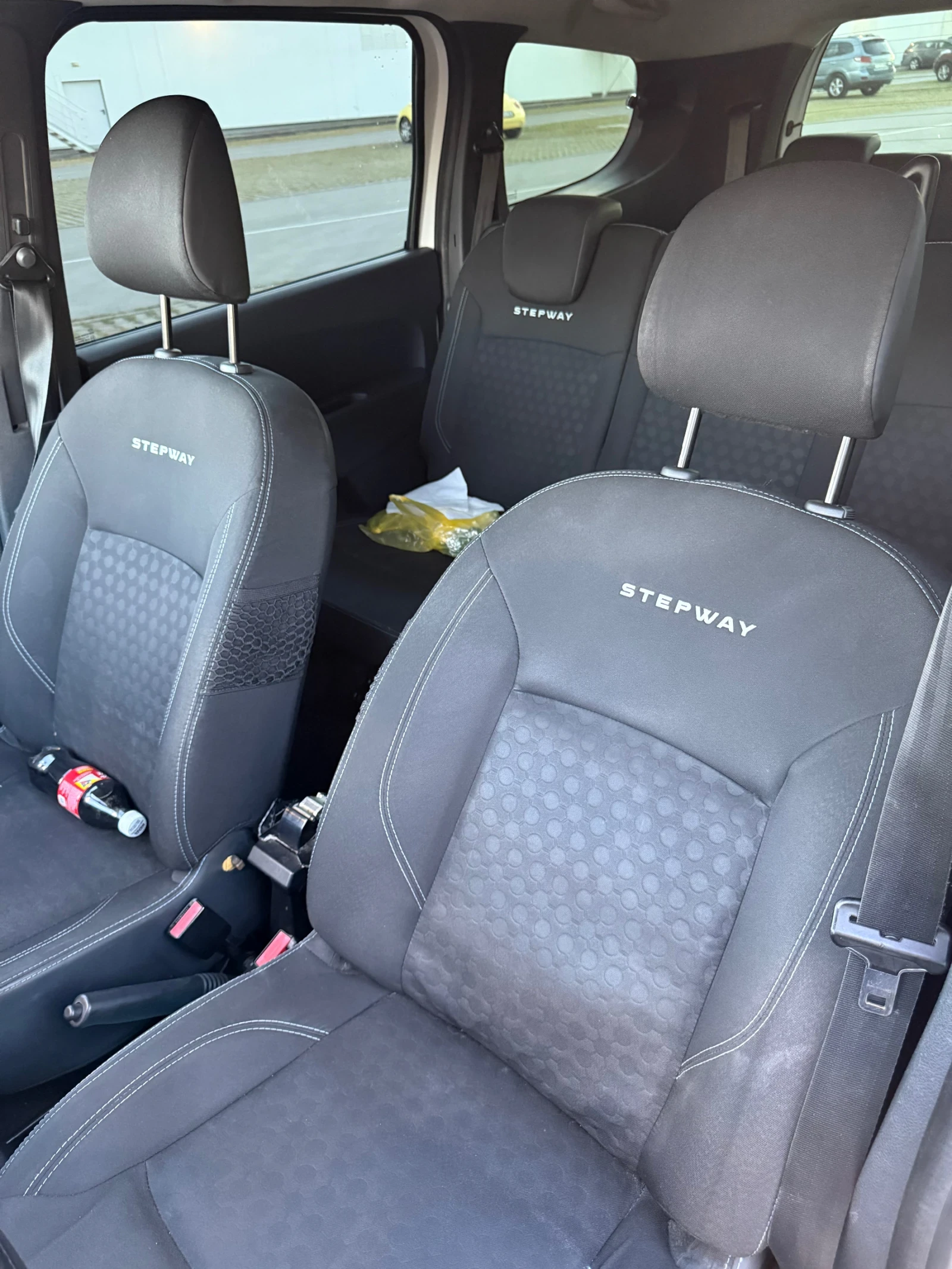 Dacia Lodgy Stepway 1.2 tce, снимка 10 - Автомобили и джипове - 54596336