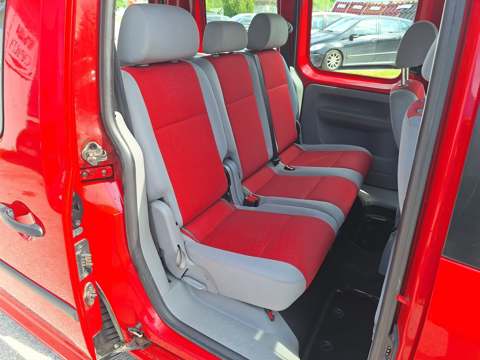 VW Caddy 1.4  ������ 80 � � | Mobile.bg � ����������� 14