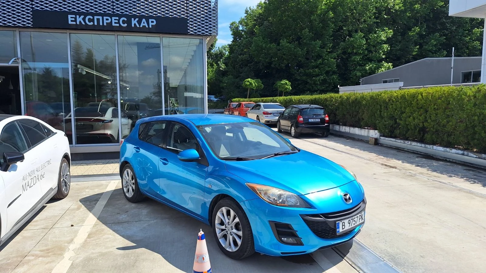 Mazda 3 1.6i | Mobile.bg � ����������� 2