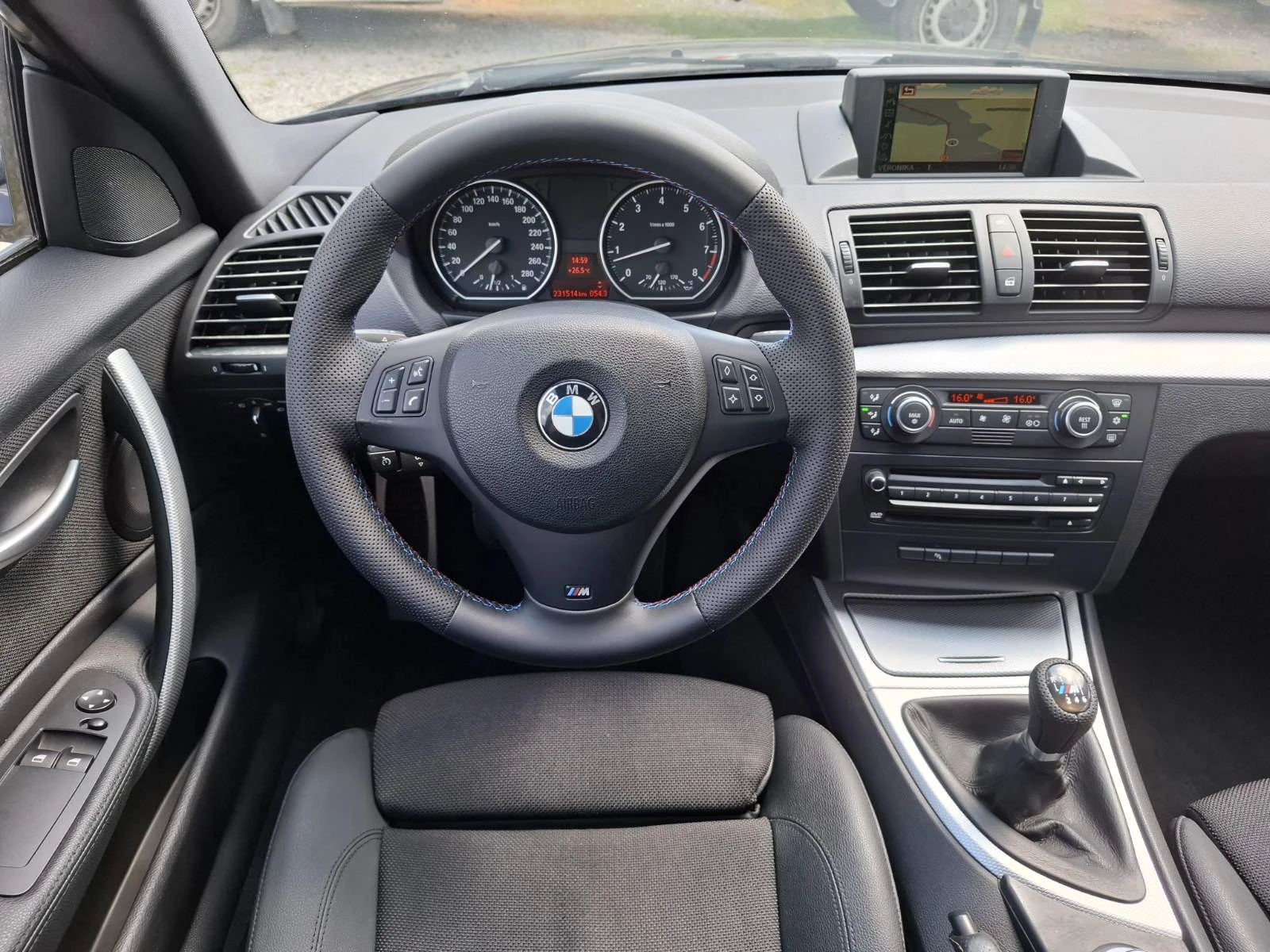 BMW 130 ///M Sport - N52B30, снимка 9 - Автомобили и джипове - 54804447