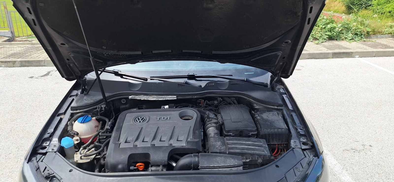 VW Passat 2.0 TDI, снимка 17 - Автомобили и джипове - 54868457