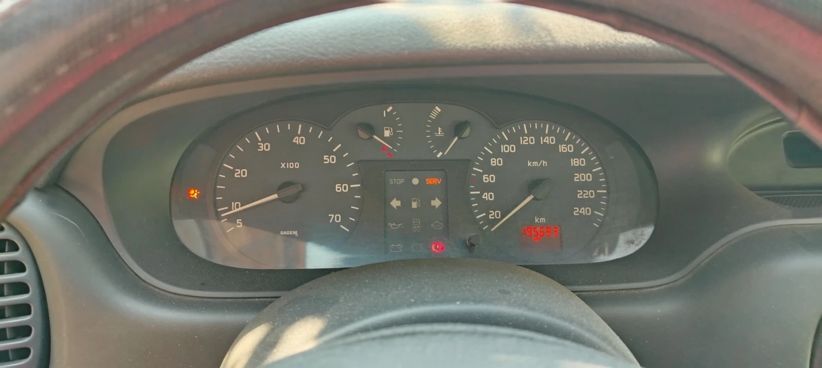 Renault Megane Меган 1.9DTI, снимка 8 - Автомобили и джипове - 55968861