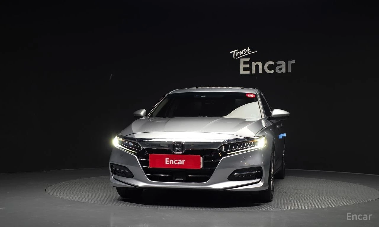 Honda Accord 2.0* HYBRID* ХЕДЪП* ДИСТРОНИК* 360* КРАЙНА ЦЕНА, снимка 2 - Автомобили и джипове - 55987491