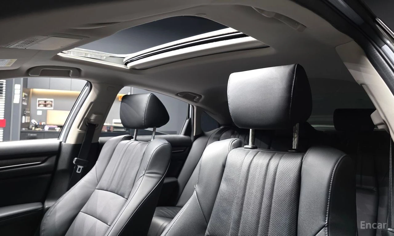 Honda Accord 2.0* HYBRID* ХЕДЪП* ДИСТРОНИК* 360* КРАЙНА ЦЕНА, снимка 10 - Автомобили и джипове - 55987491