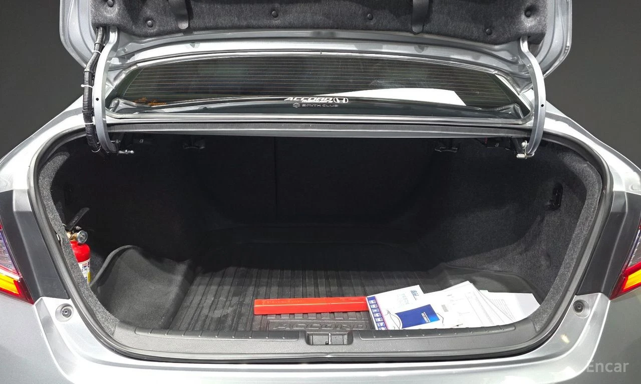 Honda Accord 2.0* HYBRID* ХЕДЪП* ДИСТРОНИК* 360* КРАЙНА ЦЕНА, снимка 7 - Автомобили и джипове - 55987491