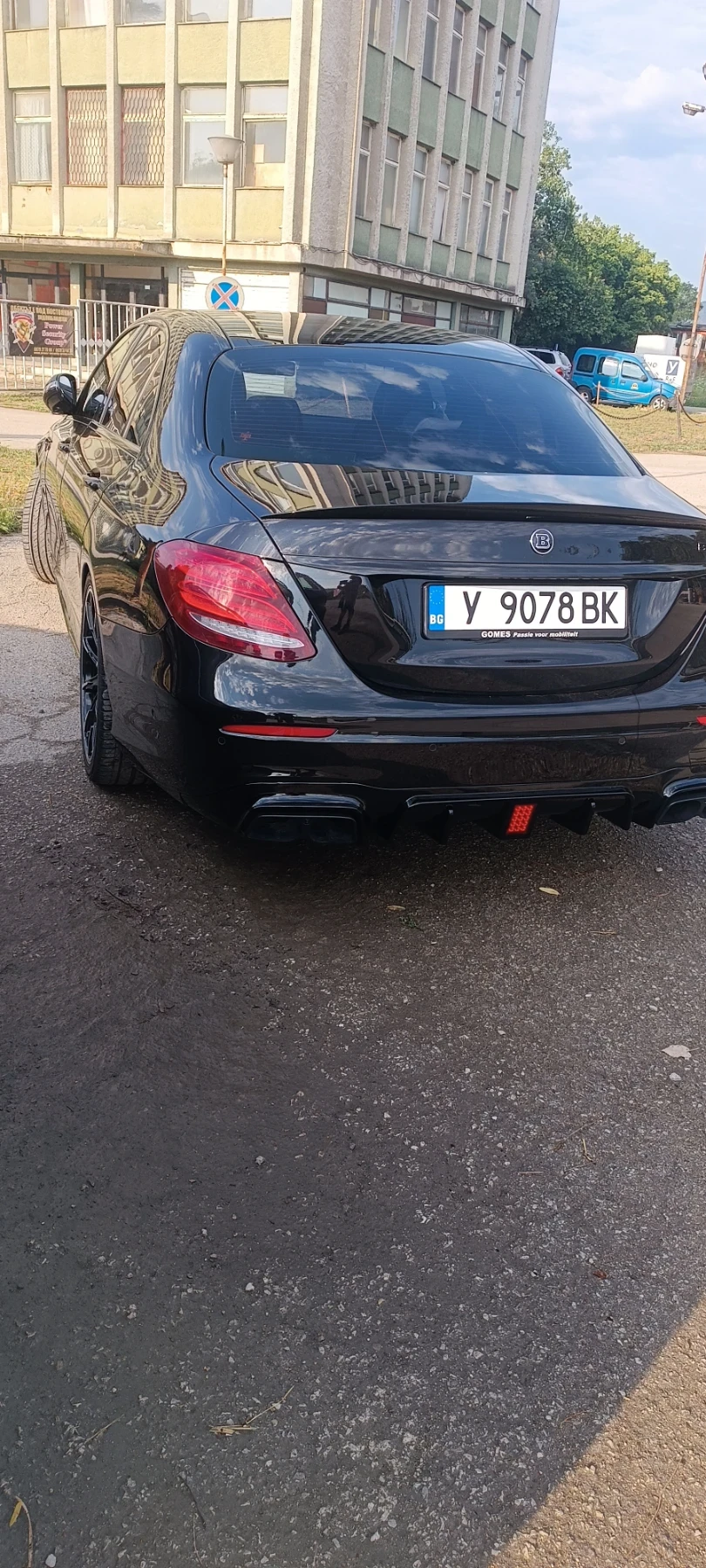 Mercedes-Benz E 200, снимка 4 - Автомобили и джипове - 56048571