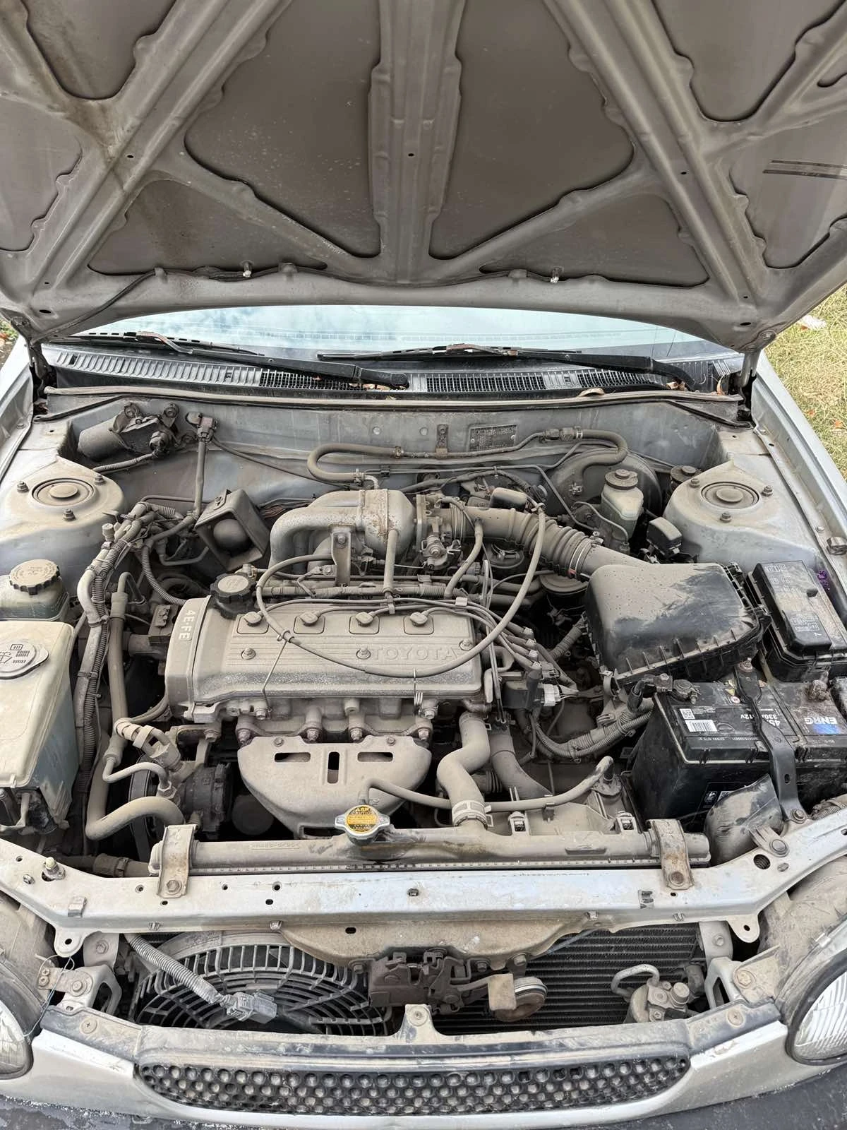 Toyota Corolla Седан, снимка 3 - Автомобили и джипове - 56613852
