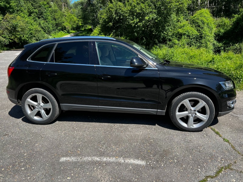 Audi Q5, снимка 4 - Автомобили и джипове - 46098875