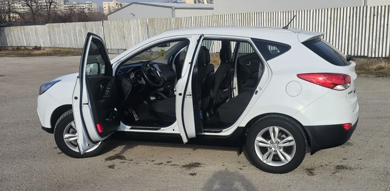 Hyundai IX35, снимка 5 - Автомобили и джипове - 48766028