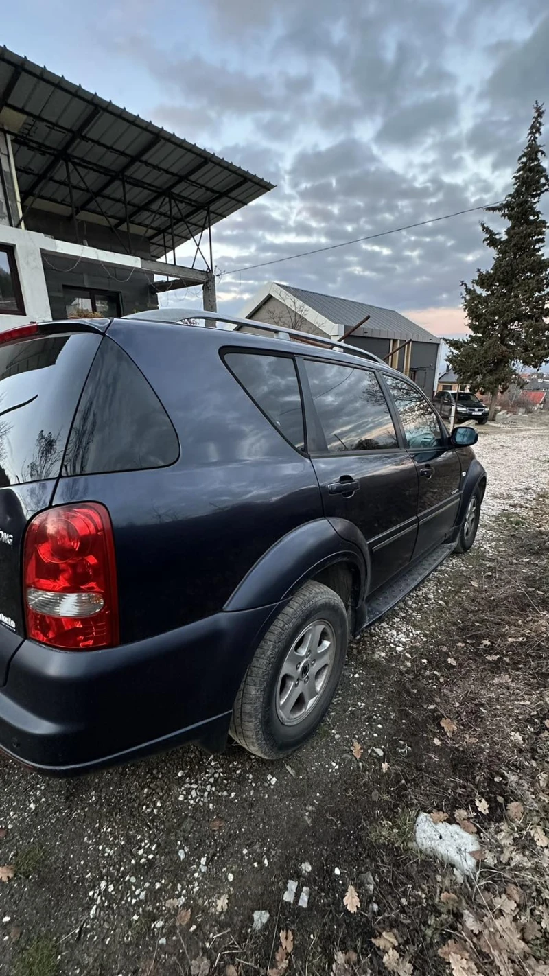 SsangYong Rexton, снимка 3 - Автомобили и джипове - 48990083