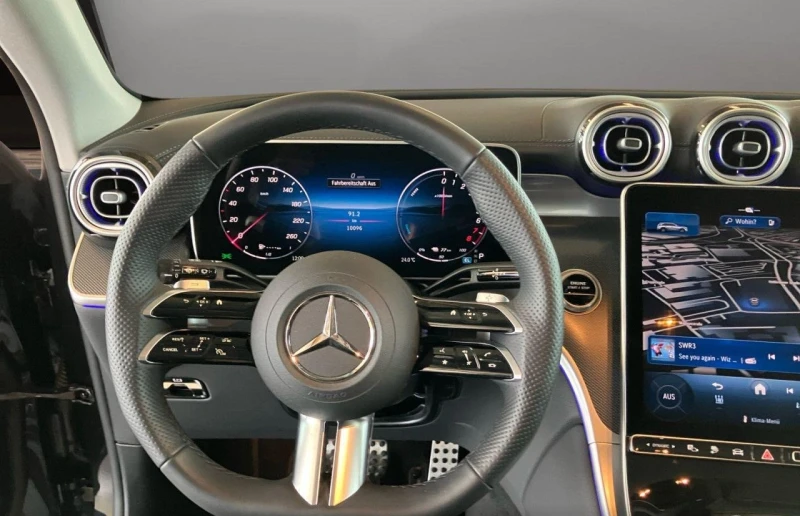 Mercedes-Benz GLC 300 e/AMG/4-MATIC/PLUG-IN/MEMORY/DISTRONIC/, снимка 9 - Автомобили и джипове - 51339847