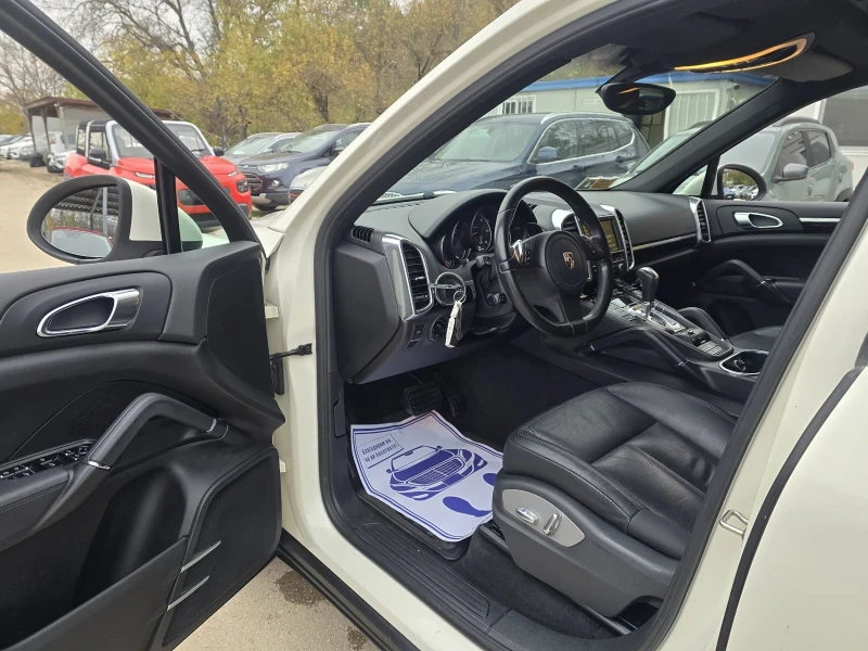 Porsche Cayenne 3.0d 240к.с Топ състояние, снимка 10 - Автомобили и джипове - 52322694