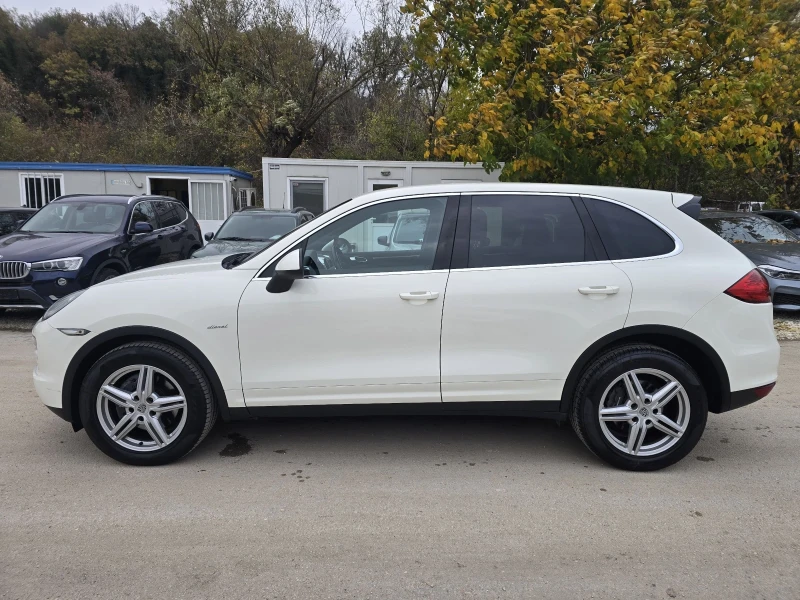 Porsche Cayenne 3.0d 240к.с Топ състояние, снимка 7 - Автомобили и джипове - 52322694