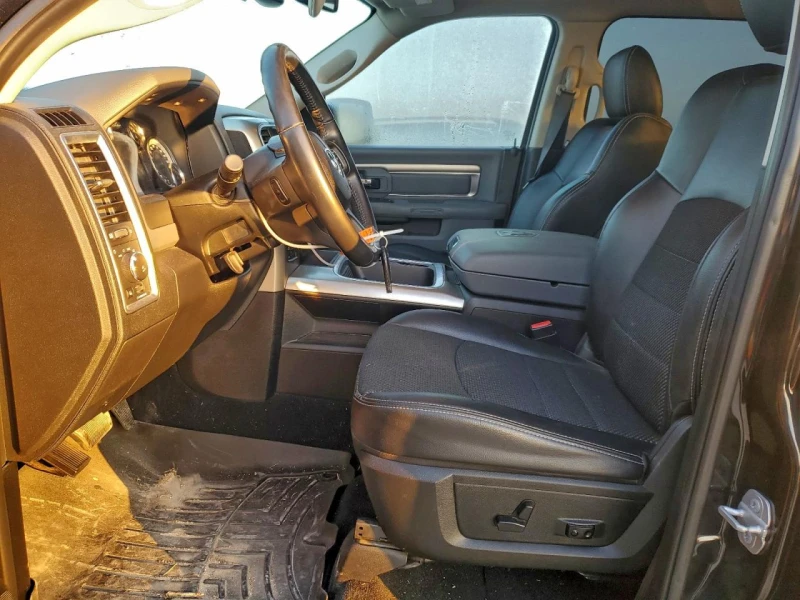 Dodge RAM 1500 5.7 SLT, снимка 7 - Автомобили и джипове - 53123343