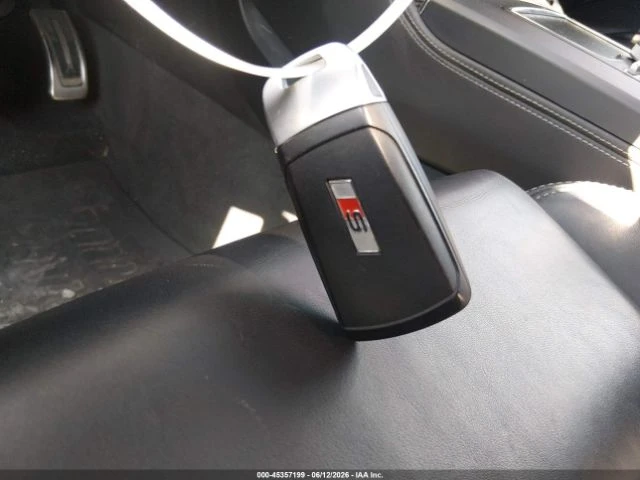 Audi SQ5 3.0T* PREMIUM* QUATTRO* КОЖА* ПОДГРЕВ* ПАНОРАМА* К, снимка 10 - Автомобили и джипове - 55593752
