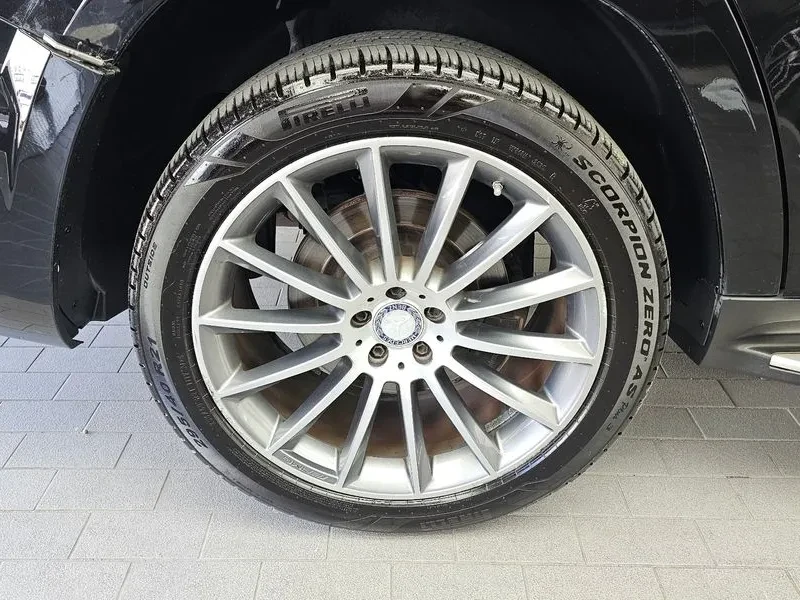 Mercedes-Benz GLS 500 4Matic, снимка 5 - Автомобили и джипове - 56068705